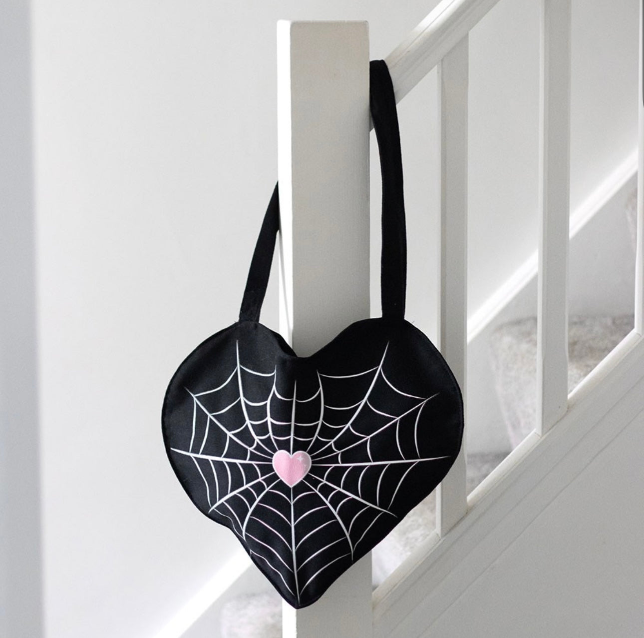 SPIDERWEB HEART TOTE BAG