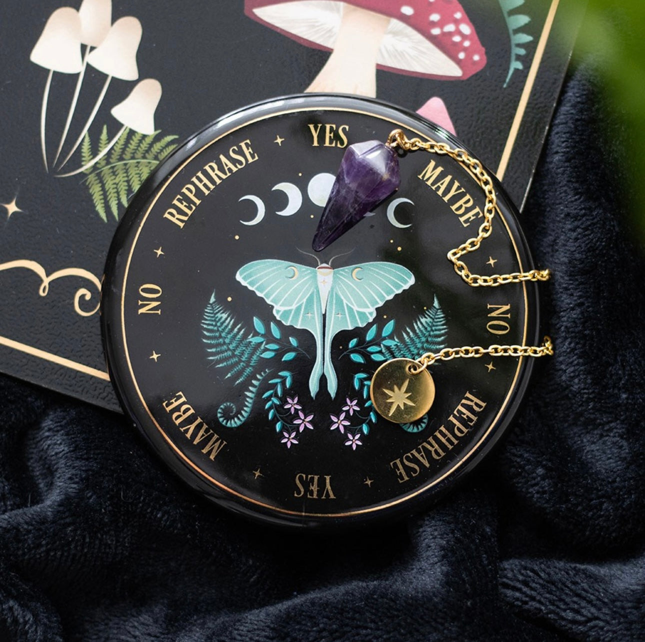 LUNA MOTH PEDULUM DIVINATION KIT