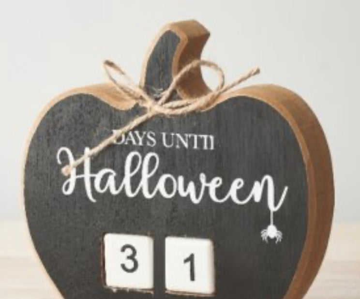 BLACK HALLOWEEN COUNTDOWN PUMPKIN