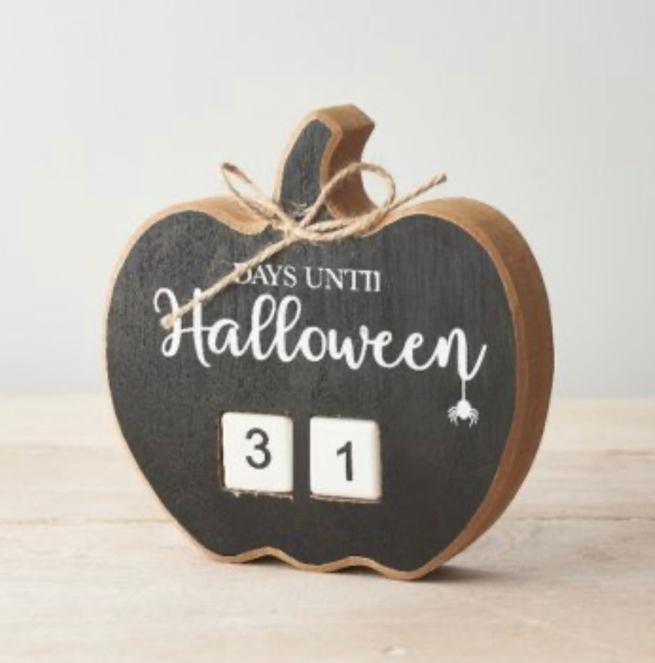 BLACK HALLOWEEN COUNTDOWN PUMPKIN