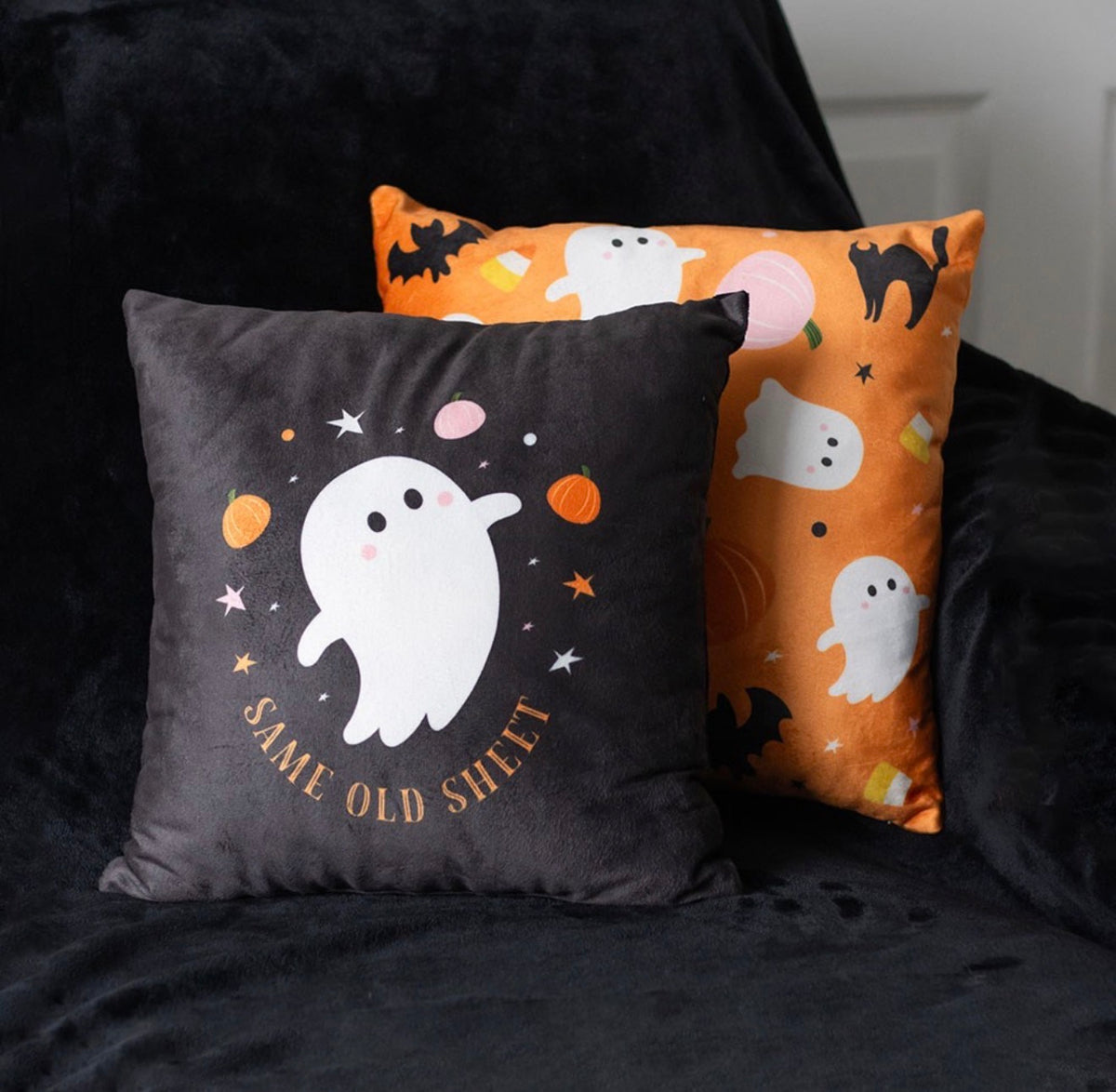 SQUARE SAME OLD SHEET GHOST CUSHION