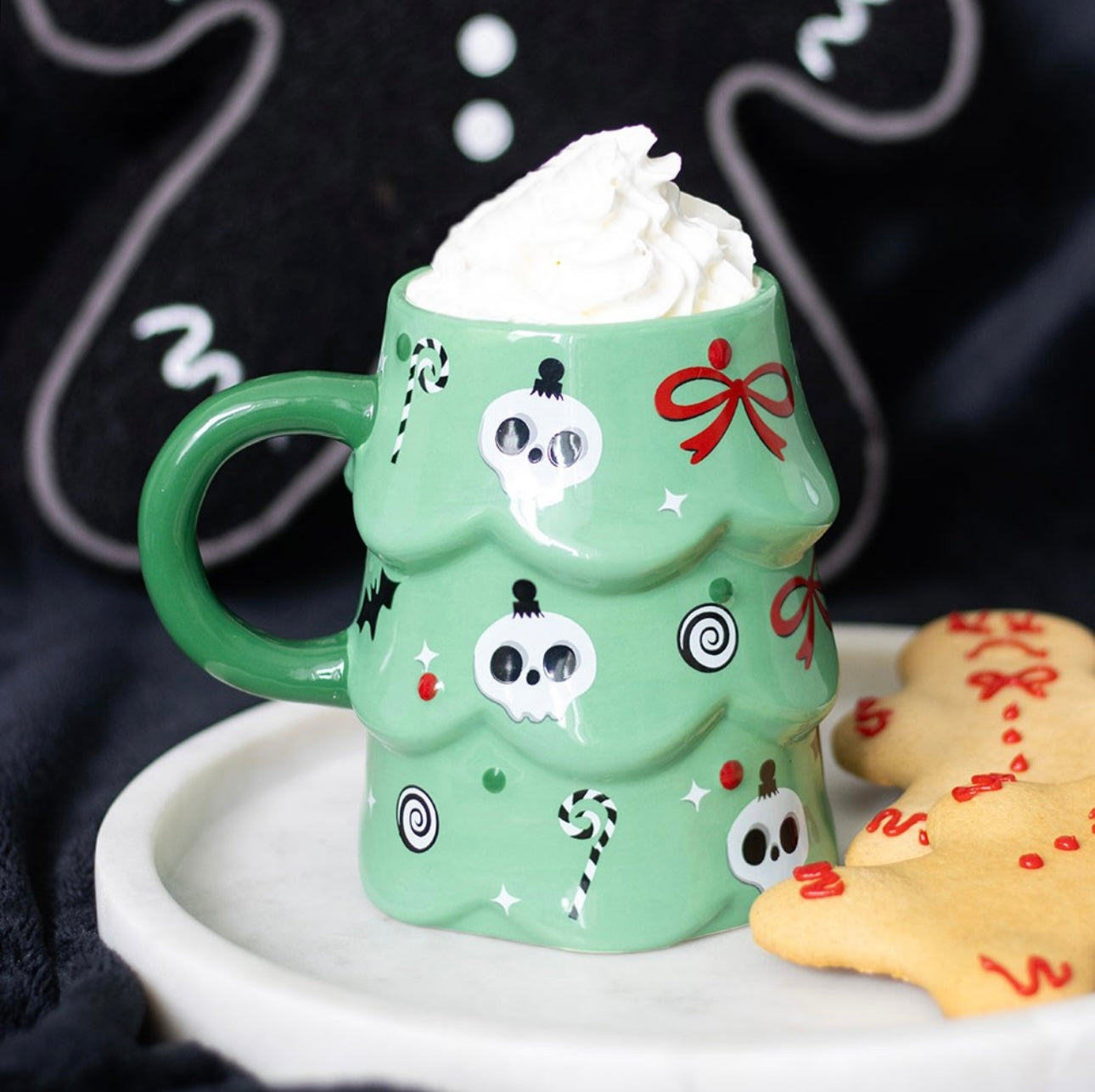 CREEPY CHRISTMAS TREE MUG
