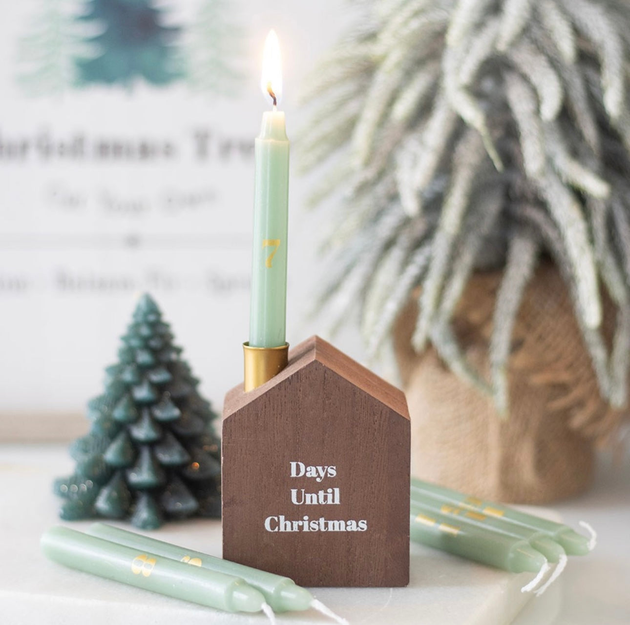SET OF 24 MINI ADVENT CANDLES WITH HOLDER