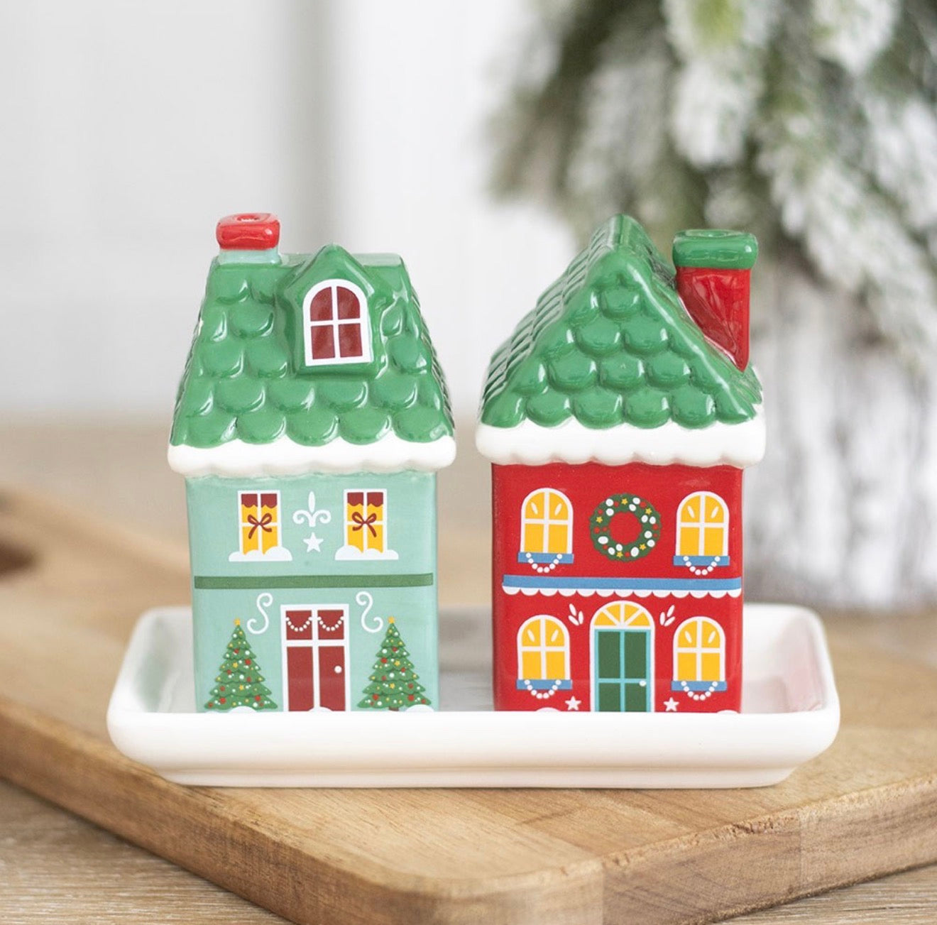 CHRISTMAS HOUSE SALT AND PEPPER SHAKERS