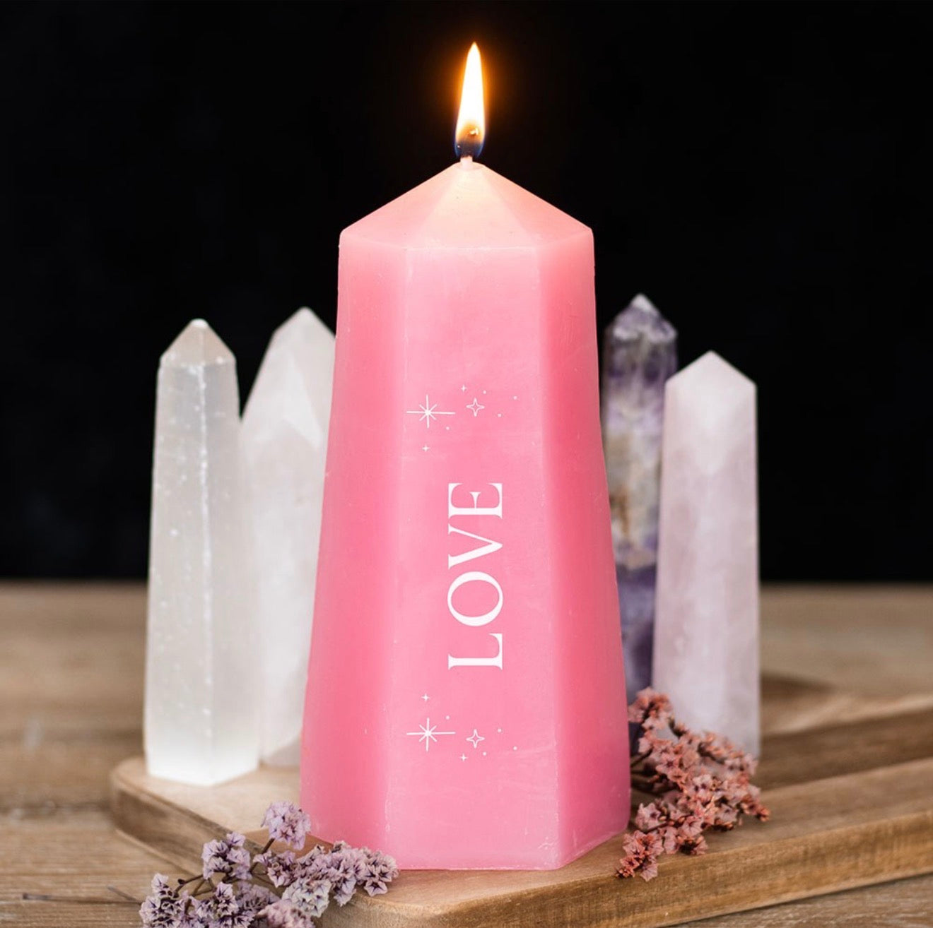LOVE CRYSTAL CANDLE WITH ROUGH ROSE QUARTZ