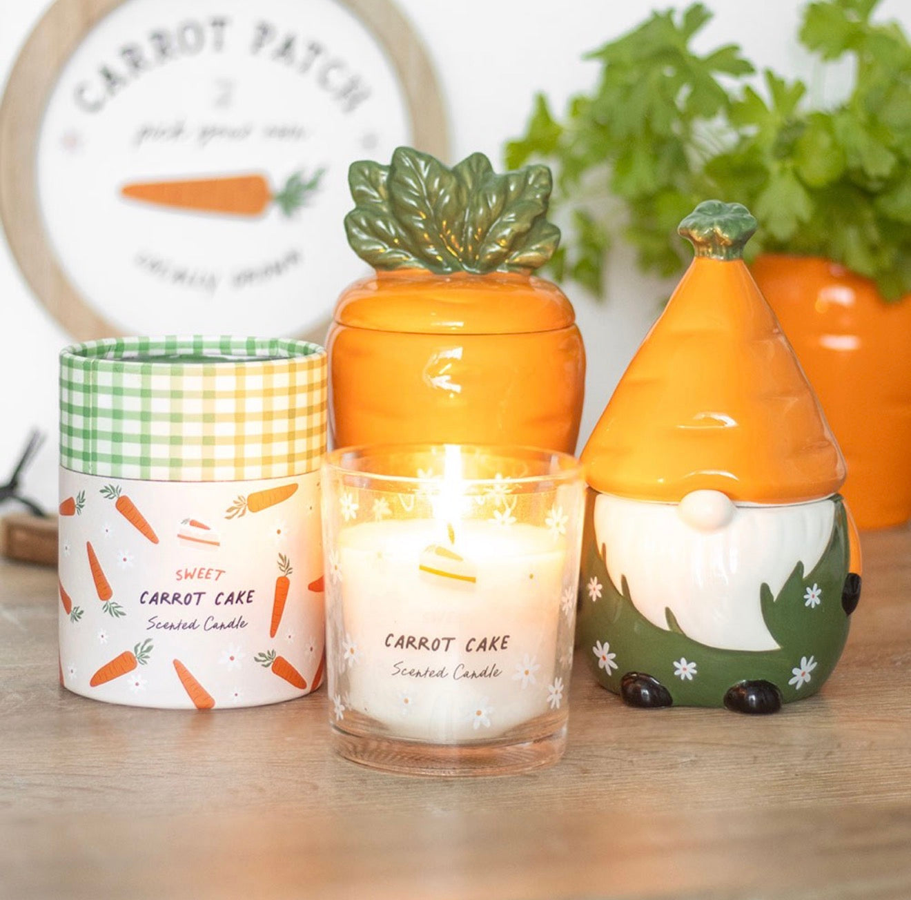 SWEET CARROT CAKE CANDLE SPRING & EASTER DECOR